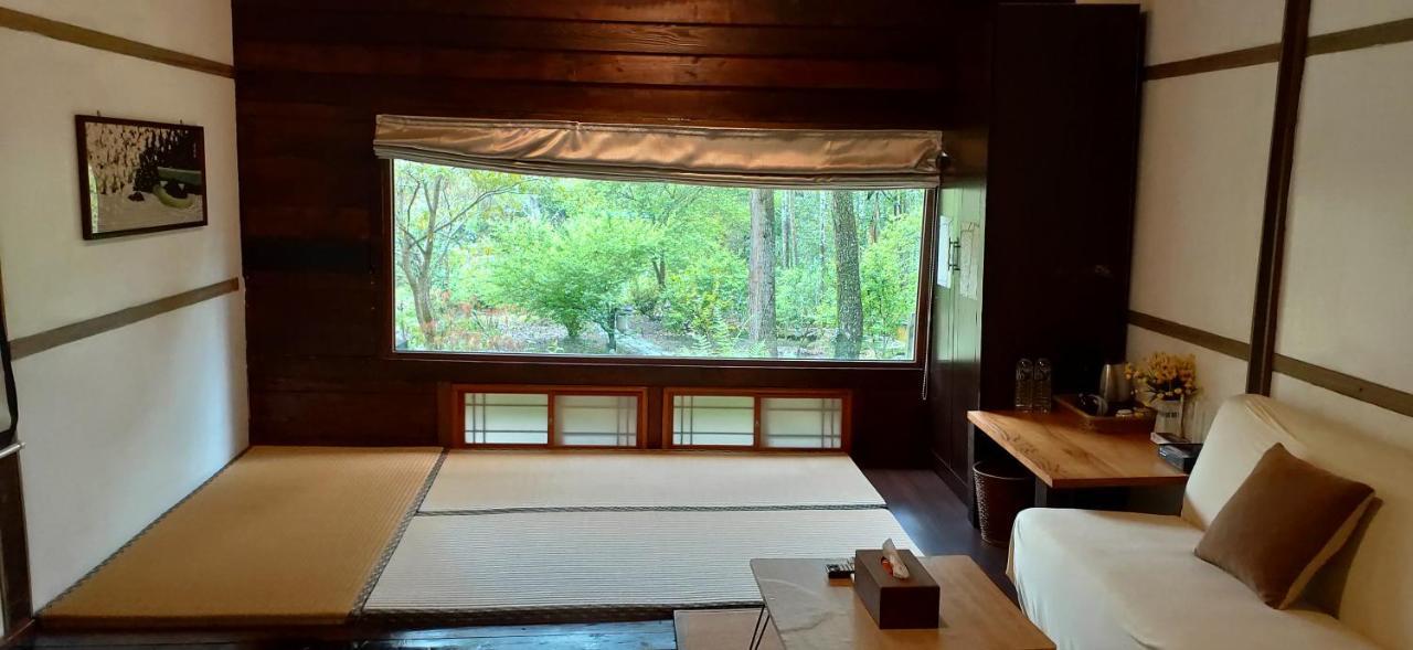 Bright Moon Homestay Dongshi  Екстериор снимка