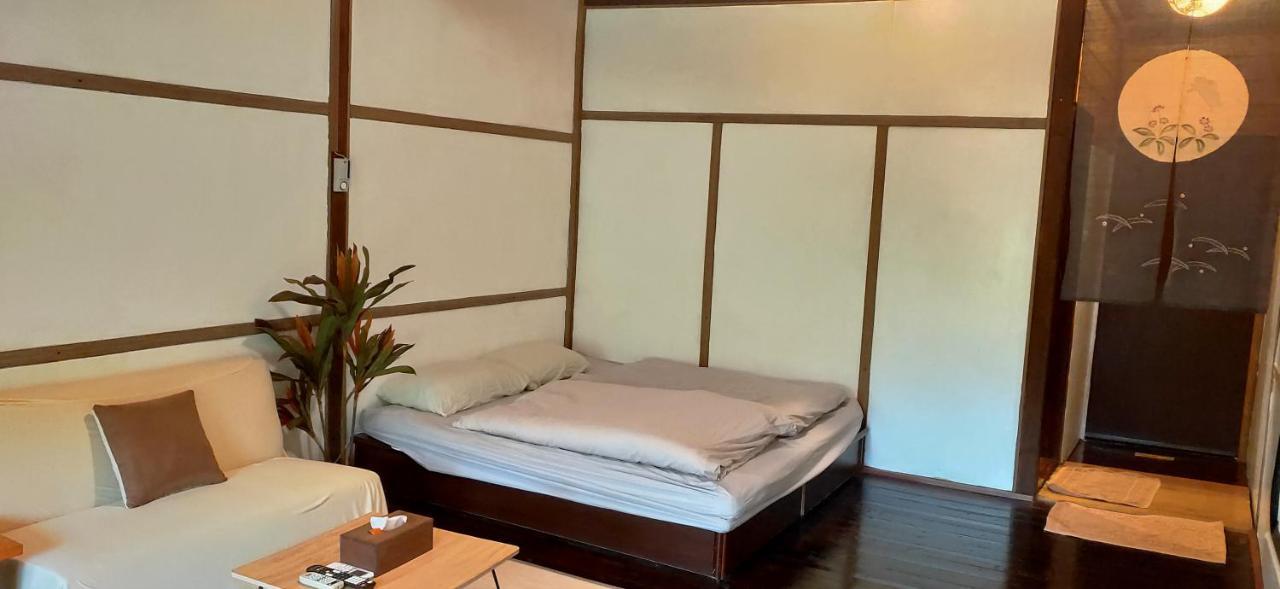 Bright Moon Homestay Dongshi  Екстериор снимка