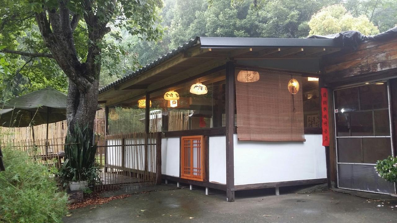 Bright Moon Homestay Dongshi  Екстериор снимка