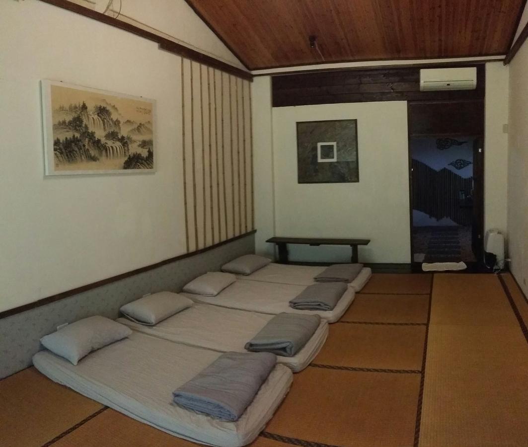 Bright Moon Homestay Dongshi  Екстериор снимка